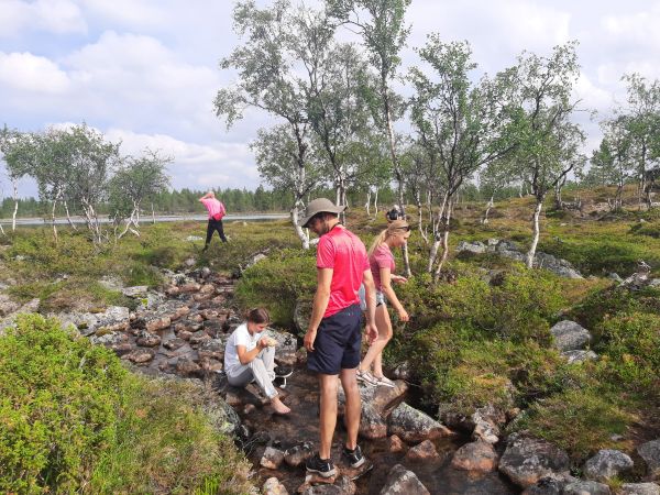 Ruderer am Zulauf des Soulisjärvi Inari 2022