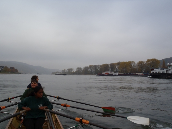 ein paar Schiffe auf dem Rhein 2015